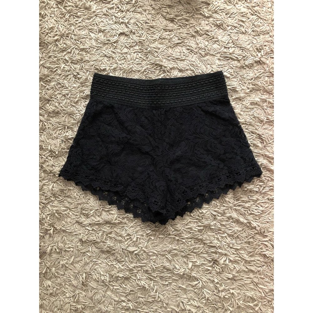 Lace Detail Shorts S